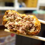 あや菜 - 挽肉がぎっしり詰まり、ざくざくキャベツがいい仕事をする。クセは全くない