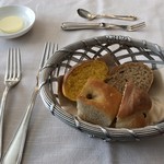 レストラン山崎 - 自家製パン