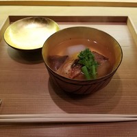 日本橋笈川 - お椀：焼き甘鯛、椎茸、蕪、菜の花
