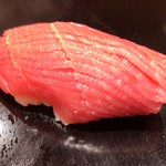 鮨みなと - 鮪中トロ