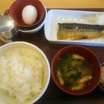 すき家 - 「さば朝食」390円。