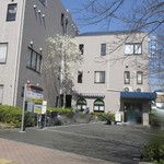 レストラン オーラ - 病院のエントランスとは、別棟で、院内とは通じていない