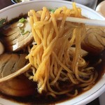 山香 - 汁がぬるい時点で麺がどうの・・・ってのは無い。あーーー残念。何よ81ッパクのタカシに悪い事したなーーーって感じ。