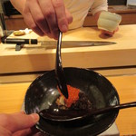 照寿司 - イクラ入ります