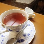 カフェ モン・ルポ - 紅茶で