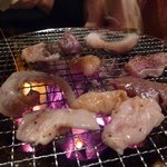 炭火焼き ほるもんセンター - 七輪の炭火で炙る！