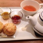 MLESNATEA - クリームティー(スコーンと紅茶のセット)