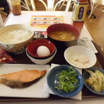 すき家 - 豪華に　さけ納豆定食　すきすきセット