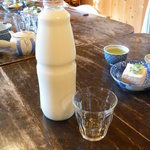 延齢草 - しぼり立てのミルク！！