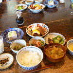 延齢草 - 朝食全景