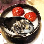 麻辣誘惑 大宝 - 烏骨鶏の漢方スープ