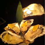 OYSTER BAR 酒肆石花 - 生牡蠣を適当に頼みました。Part２