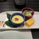 銀の壷 - 次のお皿は酢味噌和え、玉子豆腐等の八寸です。