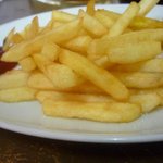 笠置酒場 - ポテトフライは熱々でホクホク