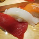 沼津魚がし鮨 江戸前鮨 - イカも大きい…いかが？