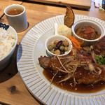 奈良食堂 - 日替わりデーリーランチ♪ 1.380円
            (豚肉の和風ジンジャー煮込み・サラダバー付き)