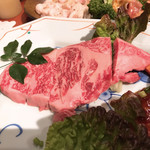 地鶏の里 永楽荘 - サーロインです！