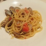 Giglio - 　アサリとフレッシュトマトの生パスタ