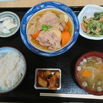 はんぐはぐ亭 - 母ちゃん定食(肉じゃが)