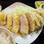 成蔵 - 雪質熟成豚特ロースかつ(200g) 定食 3680円