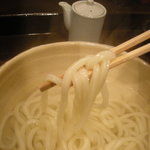 金沢うどん 奢り  - 釜揚げうどんのアップ