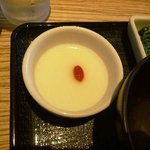 Toukyousundobu - デザート・・杏仁豆腐ですがウ～～ン。 