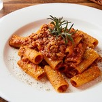 rigatoni alla bolognese