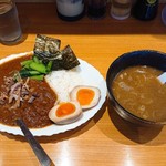 ラーメン 一平家 - で、でた～wwwwwwww〜家系  一平家カレー最高ですﾊﾊｯ！