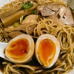 Sagamihara 欅 - こちら欅の味玉は黄身が流れちゃうこともあるけど、今日はしっかりゼリー状に決まっていましたよ。