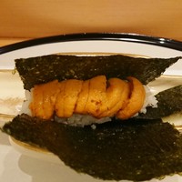馬車道 大かわ - ウニの手巻き