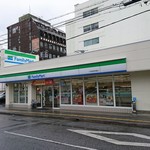 FamilyMart - 