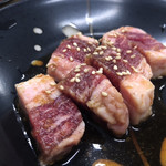 焼肉食堂たつみ - 牛すじ