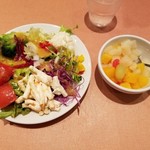 ザ・キッチン　銀座ライオン - サラダバー１回目。