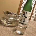 Iwashiya - 日本酒はボトルでいただきました