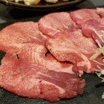 焼肉伝説 肉衛門 - 