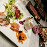 ブッフェアンドカフェ スロープサイドダイナー ザクロ - 