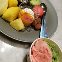 ブッフェアンドカフェ スロープサイドダイナー ザクロ - 