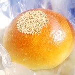 にこにこパン - 塩パン100円 ミニあんぱん80円