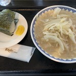 ごはん処食堂ミサ - みそ（半玉）＋おにぎりセット¥800