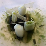 El Celler de Can Roca - "Calçot" with black sesame ash and dark "romesco" sauce