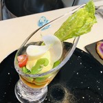 Resutoran Aida - アイダスペシャリテ　季節の野菜パフェ　空豆のアイスクリーム　コンソメジュレ　玉葱のムース　紫キャベツのラペ　ローストポーク