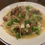 オステリアカルマ - ホタルイカ、白身魚、春野菜のスパゲッティ