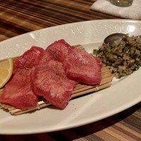 焼肉一頭両騨 町田本店 - 両弾のネギタン塩（1480円）