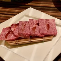 焼肉一頭両騨 町田本店 - 山形牛 ザブトン（2600円）