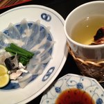 いとはん - 虎フグのてっさとひれ酒