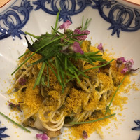 はらまさ - 定番の痛風ソーメンは、今回は鮑と鮑の肝ソース。この苦みがいい。カラスミもたっぷり。