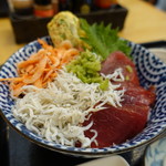 静岡てんこ盛り丼