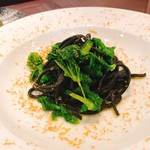 アズーリ - イカスミを練りこんだキタッラ