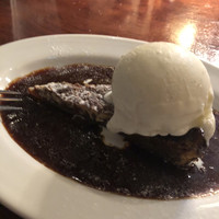 カルネジーオ イースト - 