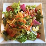 フジヤマ キッチン - FUJIYAMA KITCHENサラダハーフ